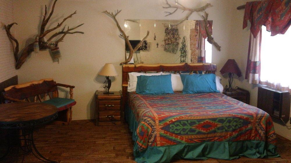Bonnie Springs Ranch Motel Blue Diamond Bagian luar foto