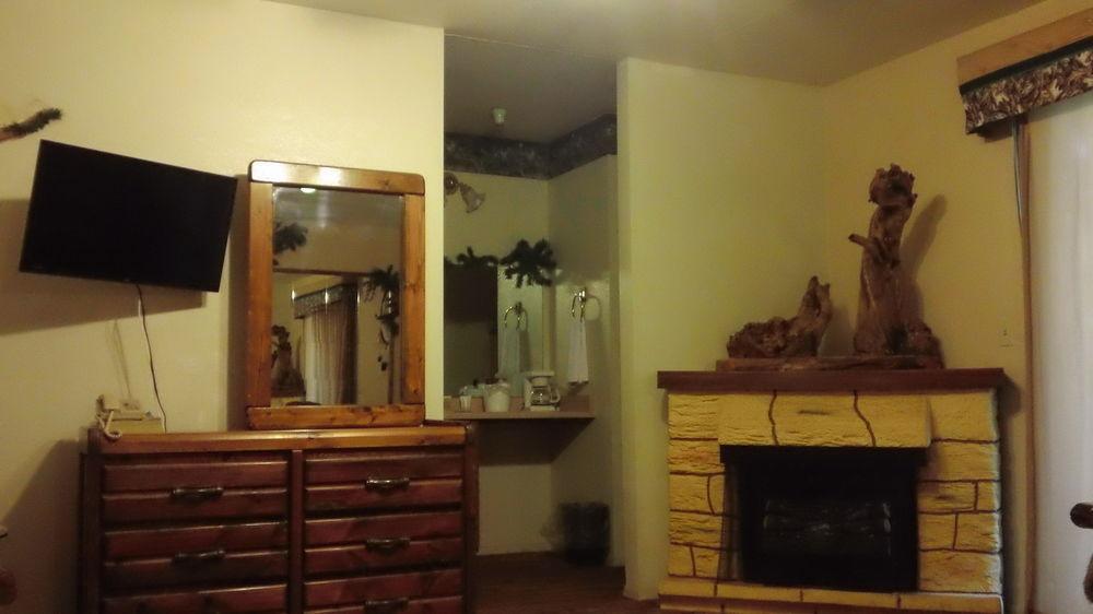 Bonnie Springs Ranch Motel Blue Diamond Bagian luar foto