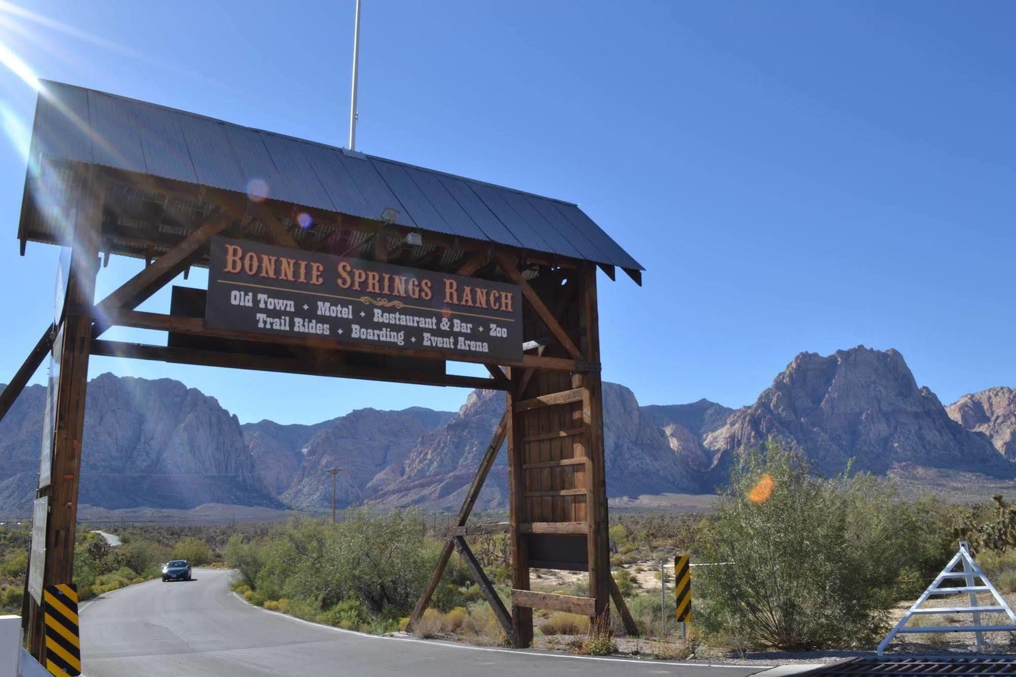 Bonnie Springs Ranch Motel Blue Diamond Bagian luar foto